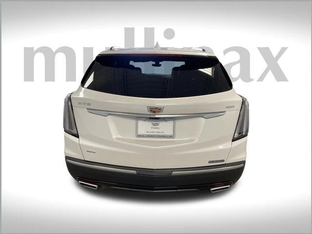 new 2024 Cadillac XT5 car, priced at $65,575