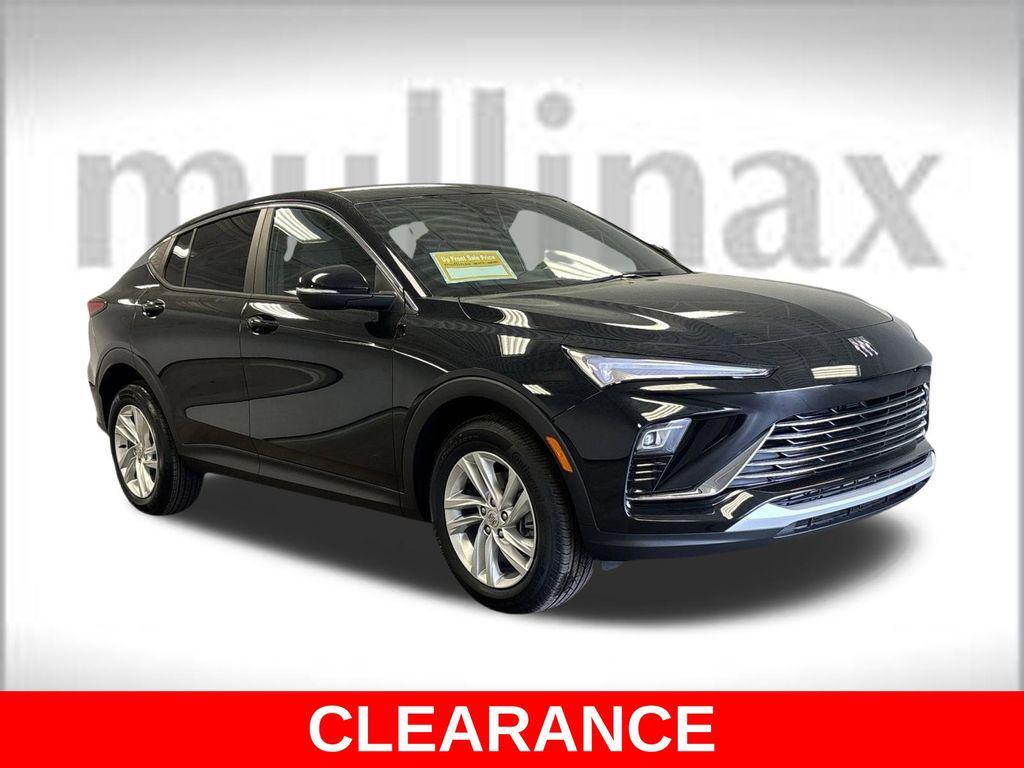 new 2025 Buick Envista car, priced at $22,704