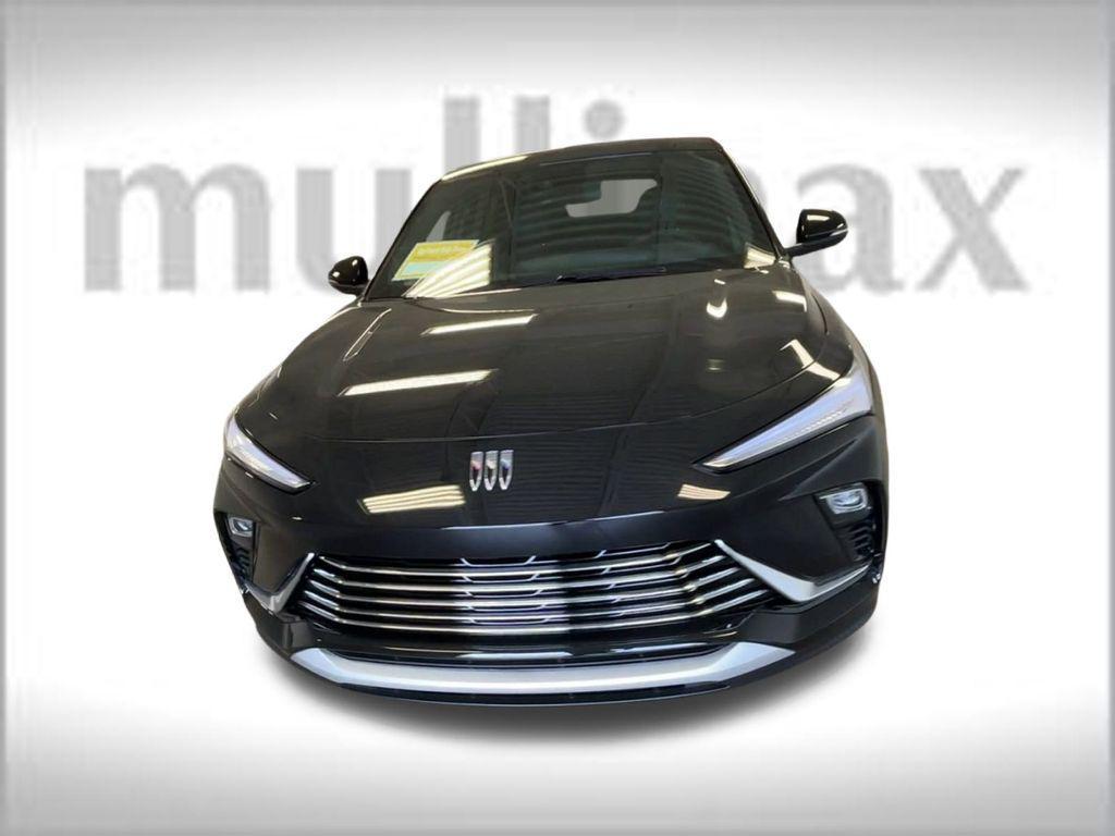 new 2025 Buick Envista car, priced at $25,970