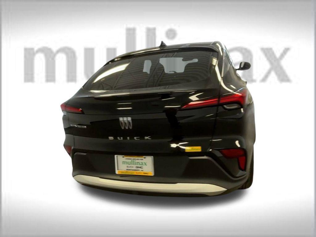 new 2025 Buick Envista car, priced at $25,970