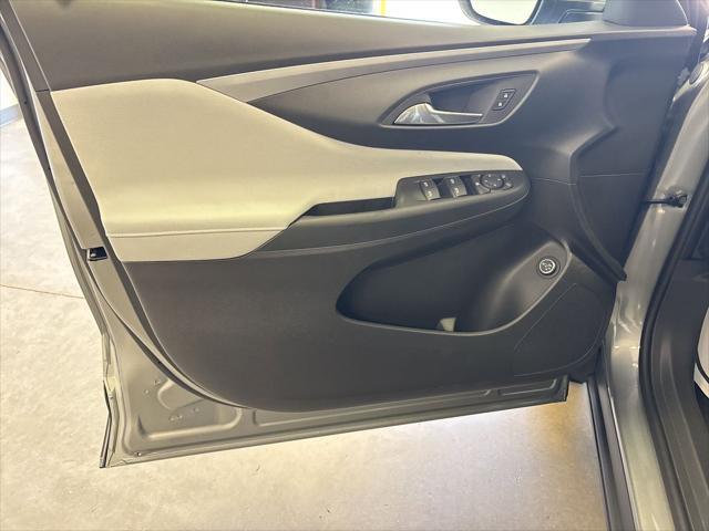 new 2025 Buick Envista car, priced at $27,265