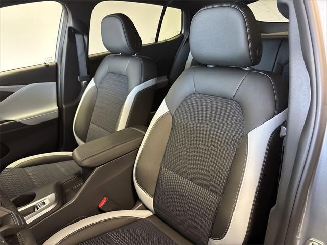 new 2025 Buick Envista car, priced at $27,665
