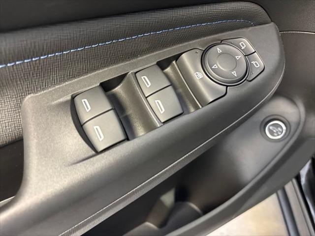 new 2025 Buick Envista car, priced at $30,355