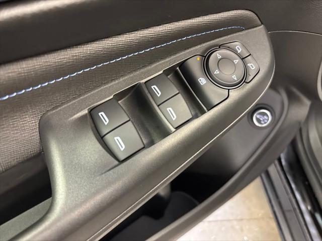 new 2025 Buick Envista car, priced at $29,755