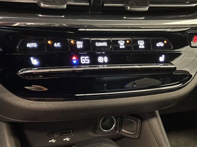 new 2025 Buick Envista car, priced at $31,275