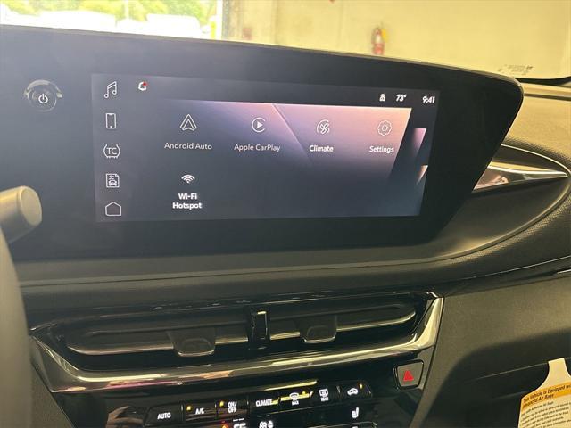 new 2025 Buick Envista car, priced at $31,275