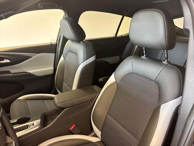 new 2025 Buick Envista car, priced at $27,665