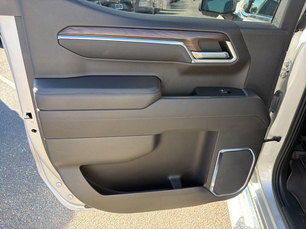 used 2022 GMC Sierra 1500 car, priced at $43,500