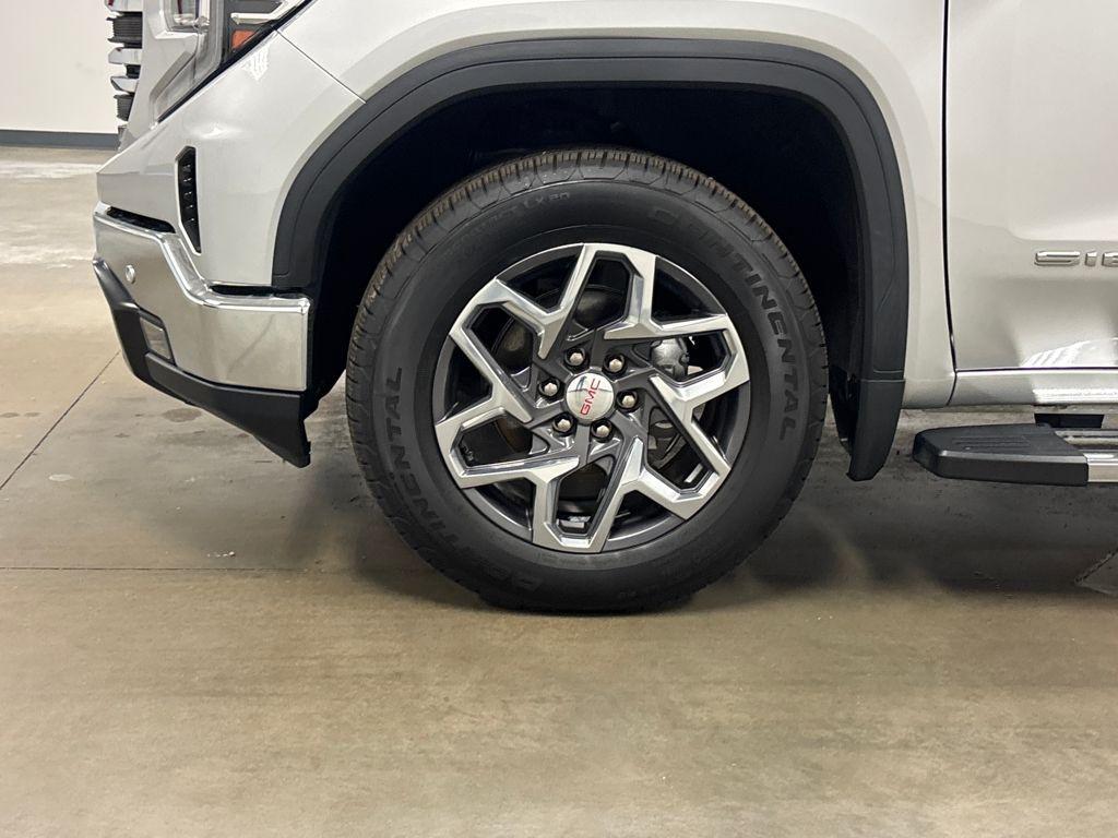 used 2022 GMC Sierra 1500 car, priced at $41,900