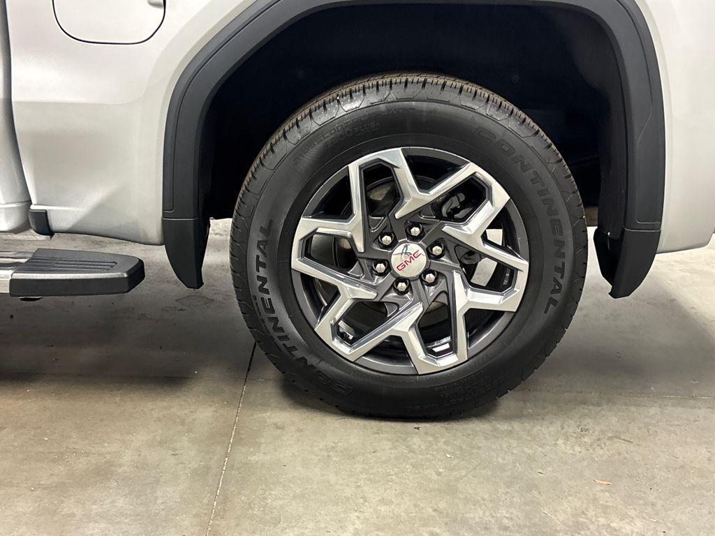 used 2022 GMC Sierra 1500 car, priced at $41,900