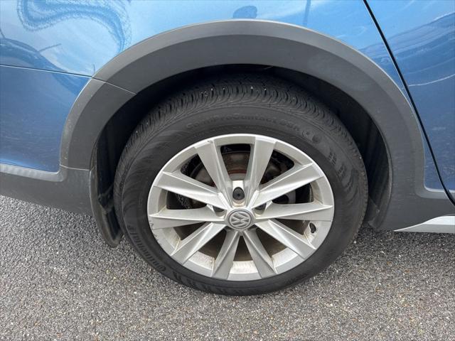 used 2017 Volkswagen Golf Alltrack car, priced at $16,900