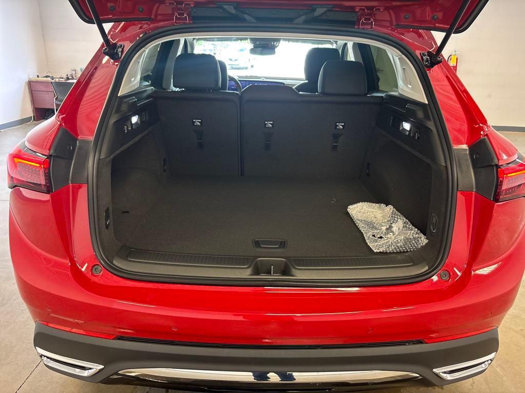 new 2025 Buick Envision car, priced at $33,551