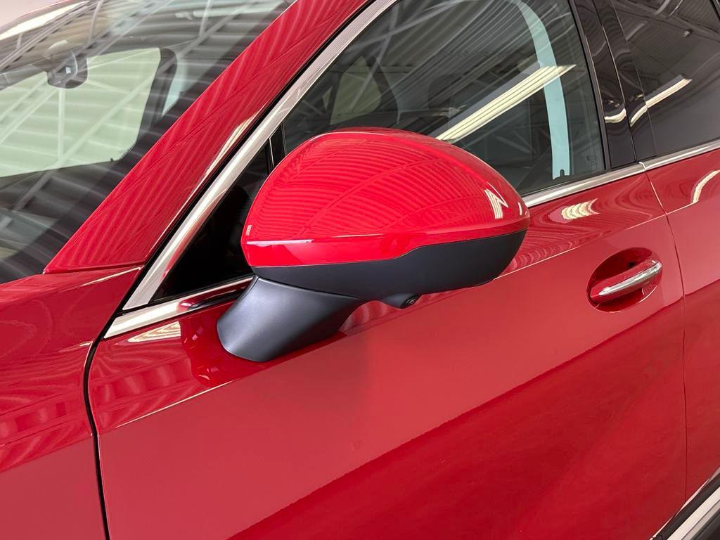 new 2025 Buick Envision car, priced at $33,551