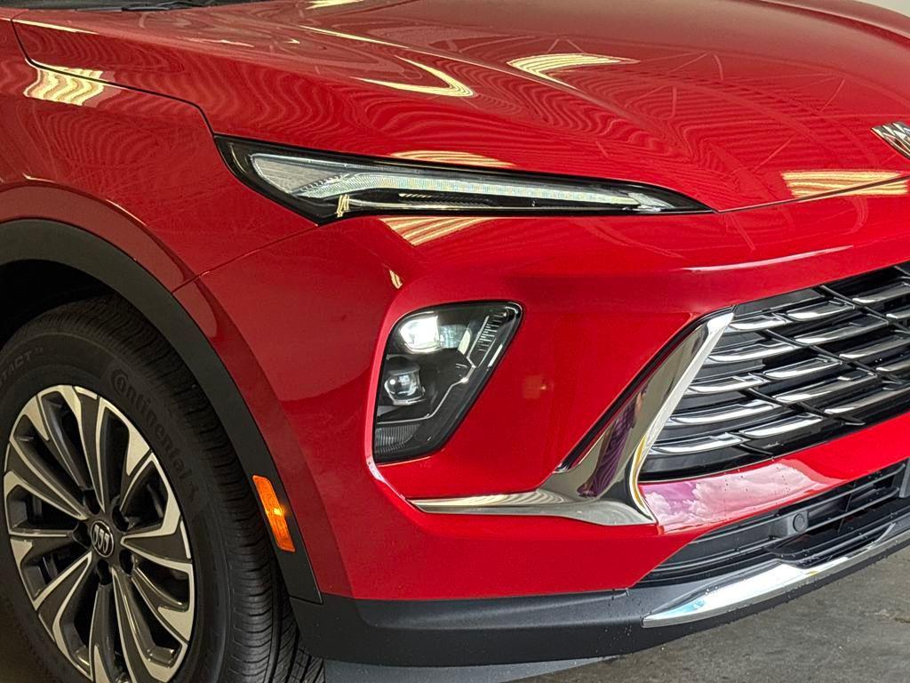 new 2025 Buick Envision car, priced at $33,551