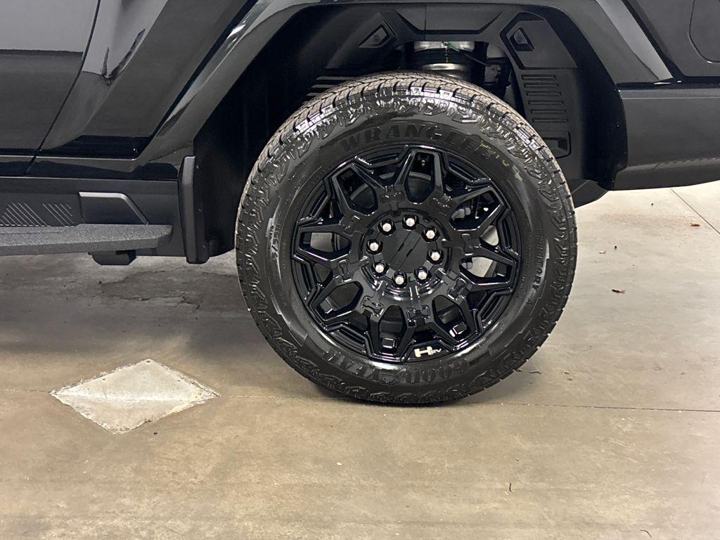 new 2026 GMC HUMMER EV Pickup car, priced at $94,611