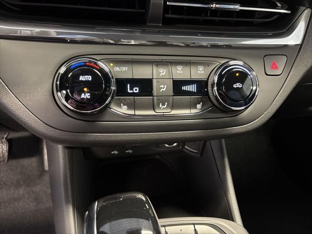 new 2025 Buick Envista car, priced at $26,170