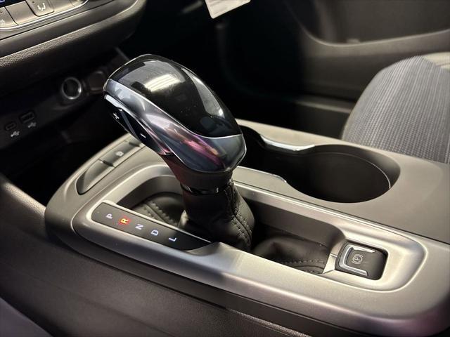 new 2025 Buick Envista car, priced at $26,170