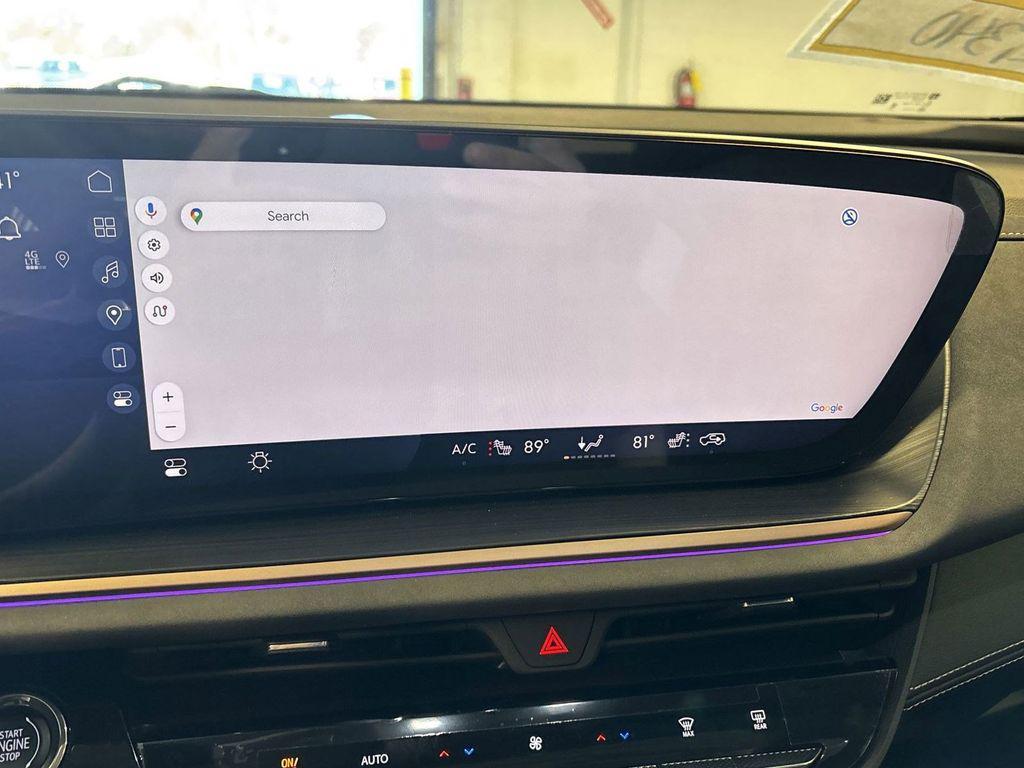 new 2025 Buick Envision car, priced at $35,924