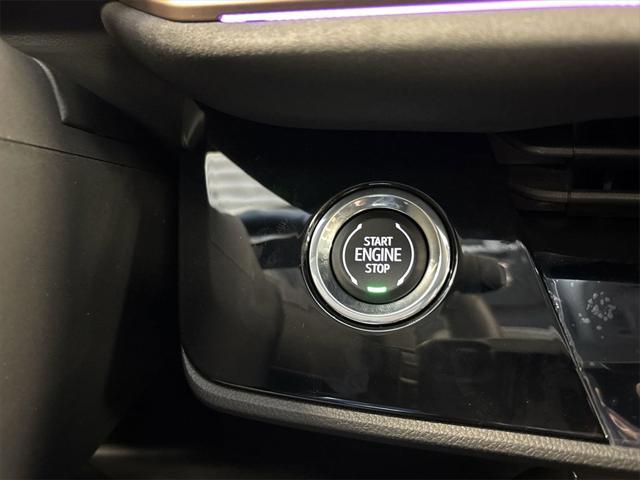 new 2025 Buick Envision car, priced at $40,662