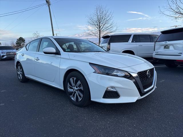 used 2022 Nissan Altima car, priced at $17,900