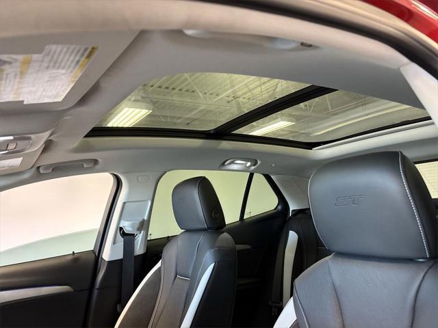 new 2025 Buick Envision car, priced at $40,642