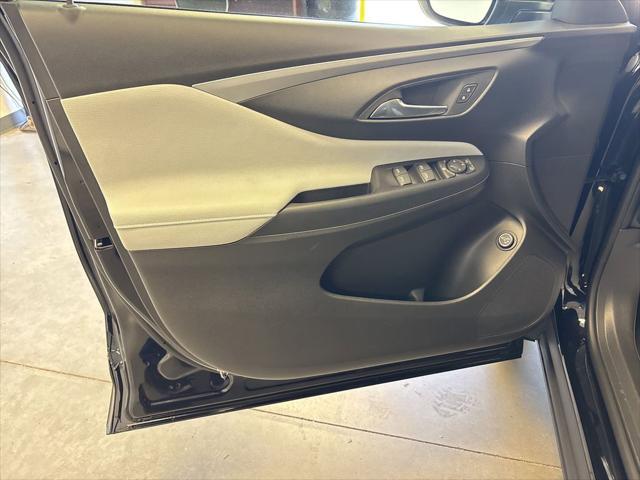 new 2025 Buick Envista car, priced at $27,665