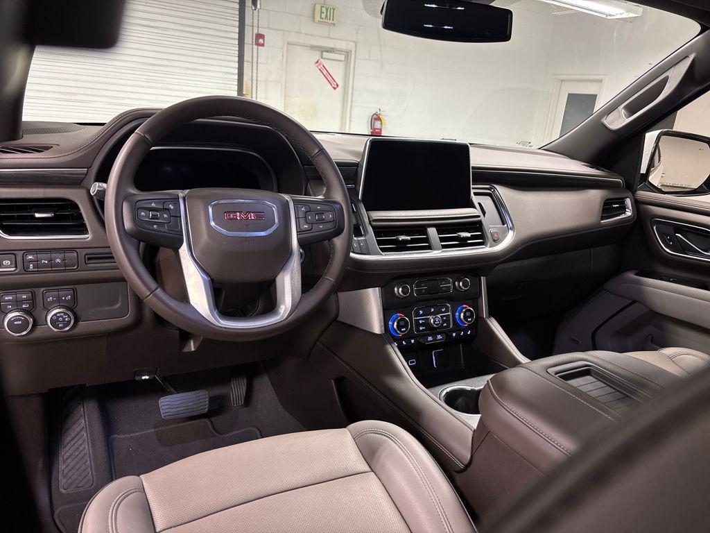 used 2024 GMC Yukon car, priced at $55,500