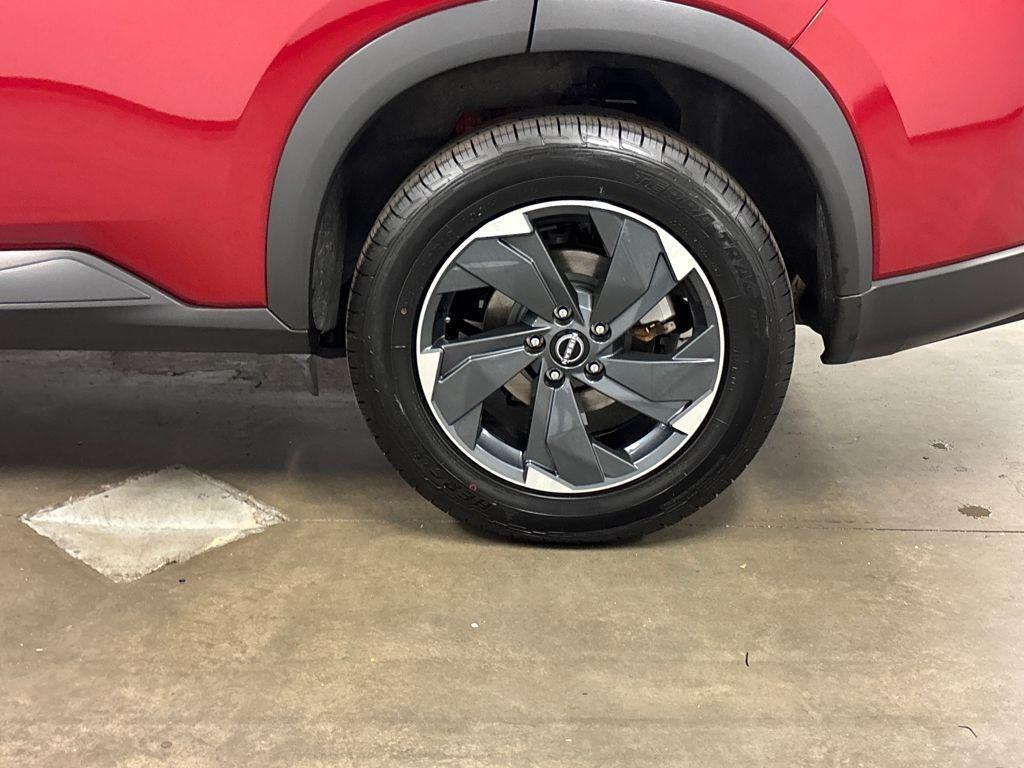 used 2024 Nissan Rogue car, priced at $21,250