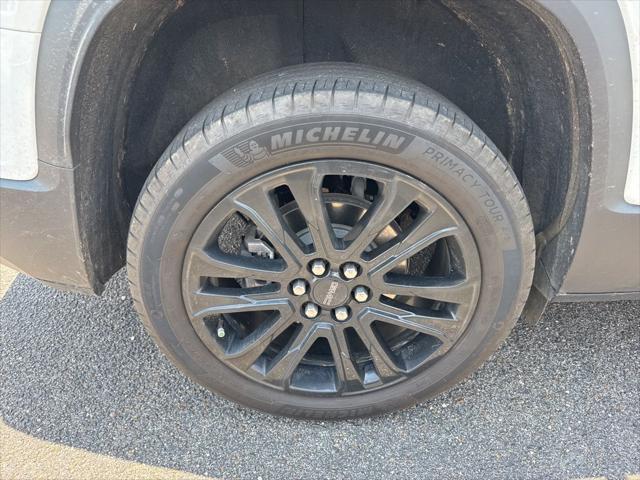 used 2023 GMC Acadia car, priced at $31,500