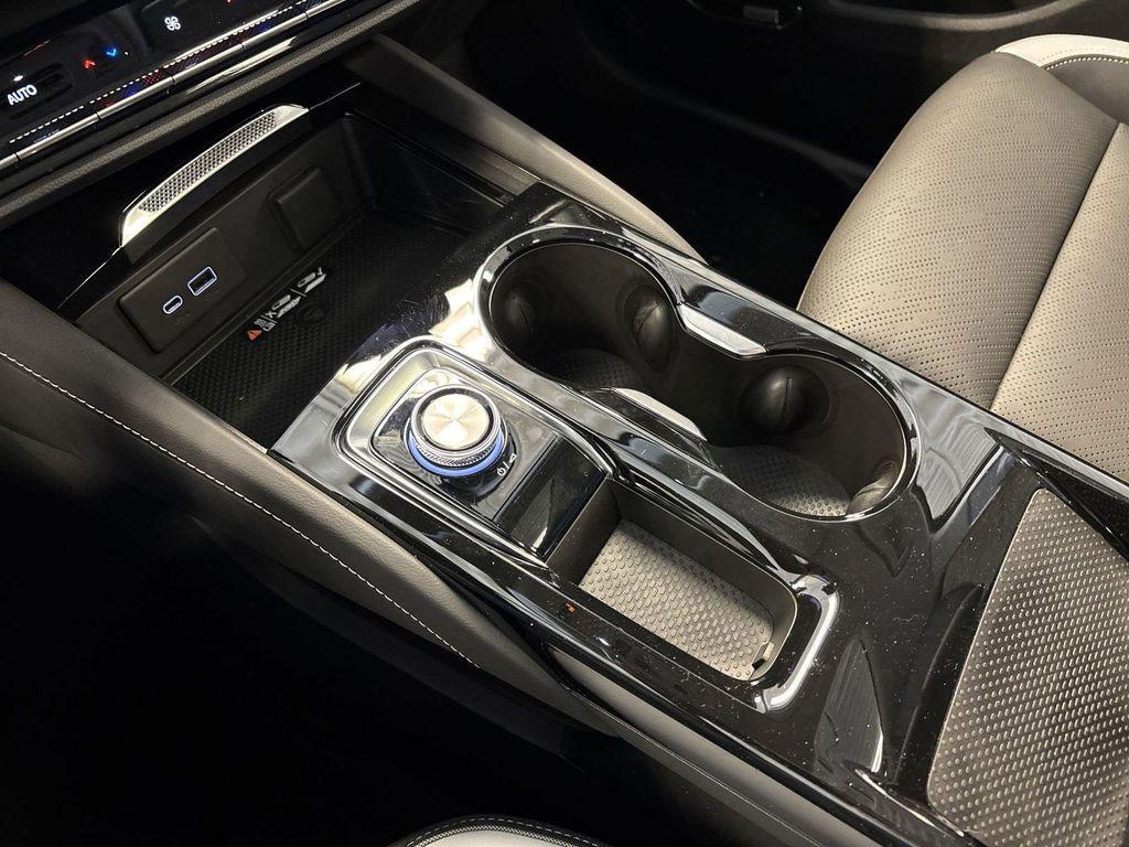 new 2025 Buick Envision car, priced at $40,382