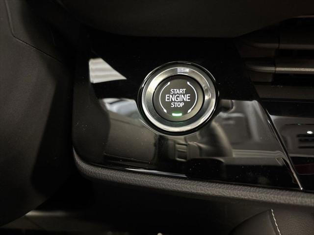 new 2025 Buick Envision car, priced at $40,642