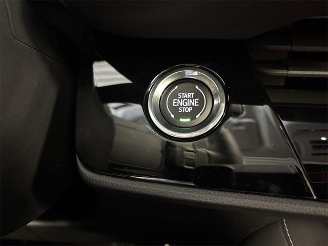 new 2025 Buick Envision car, priced at $39,642