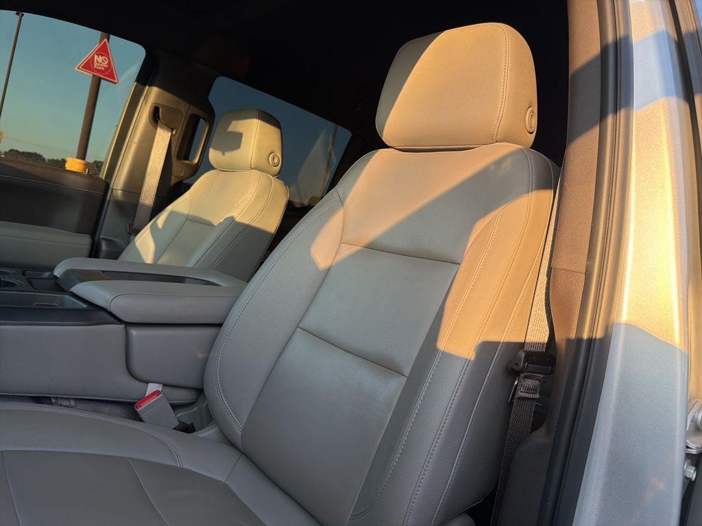 used 2022 Chevrolet Silverado 1500 car, priced at $36,250