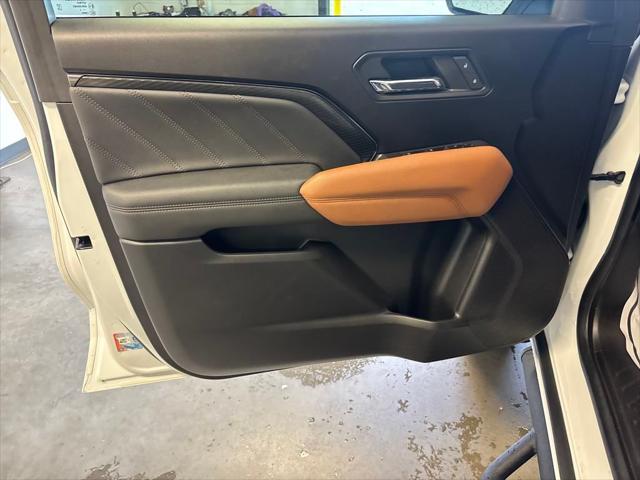 used 2023 GMC Canyon car, priced at $39,900