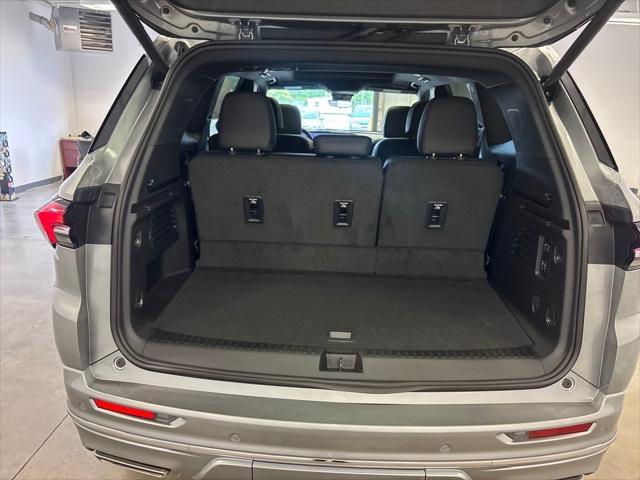 new 2025 Buick Enclave car, priced at $60,615