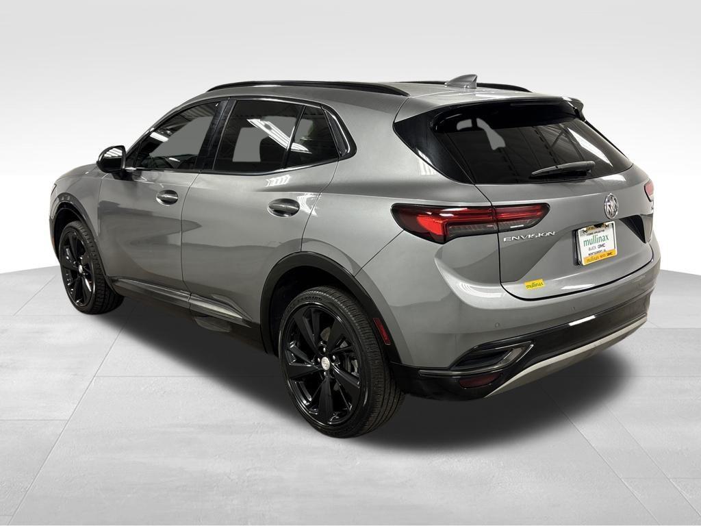 used 2021 Buick Envision car, priced at $17,000