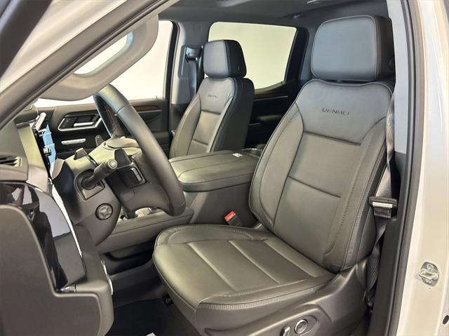 new 2025 GMC Sierra 1500 car, priced at $70,400