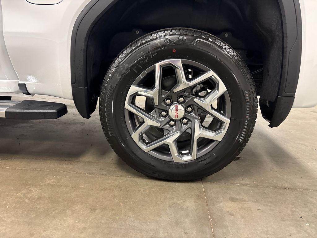 new 2026 GMC Sierra 1500 car, priced at $55,930