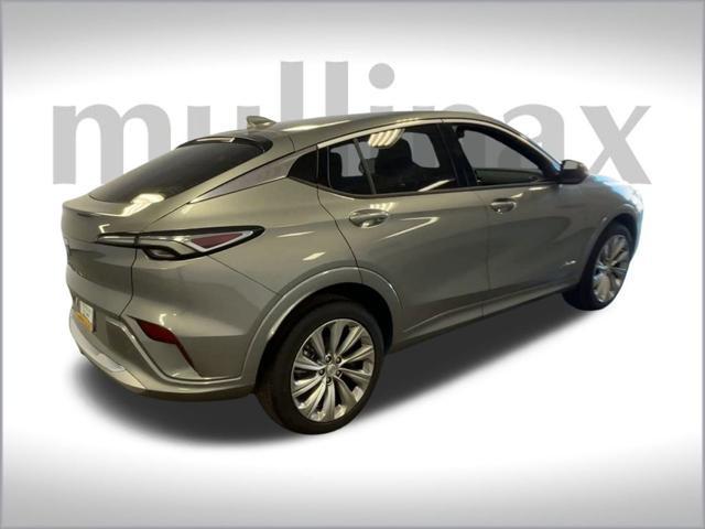 new 2025 Buick Envista car, priced at $30,875
