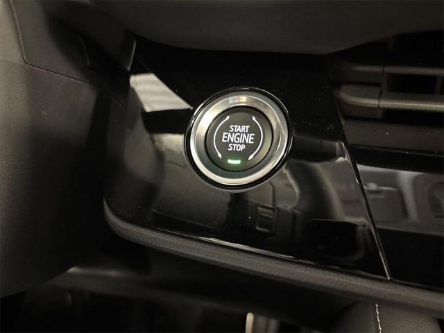 new 2025 Buick Envision car, priced at $40,655