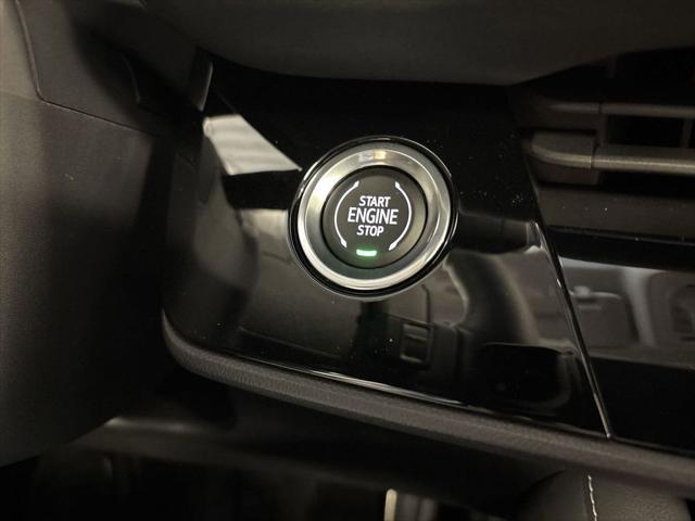 new 2025 Buick Envision car, priced at $40,655