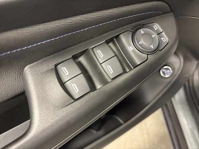 new 2025 Buick Envista car, priced at $29,955