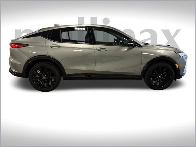 new 2025 Buick Envista car, priced at $29,955