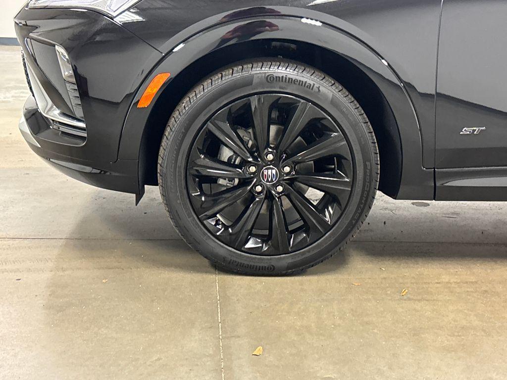 new 2026 Buick Envista car, priced at $30,625