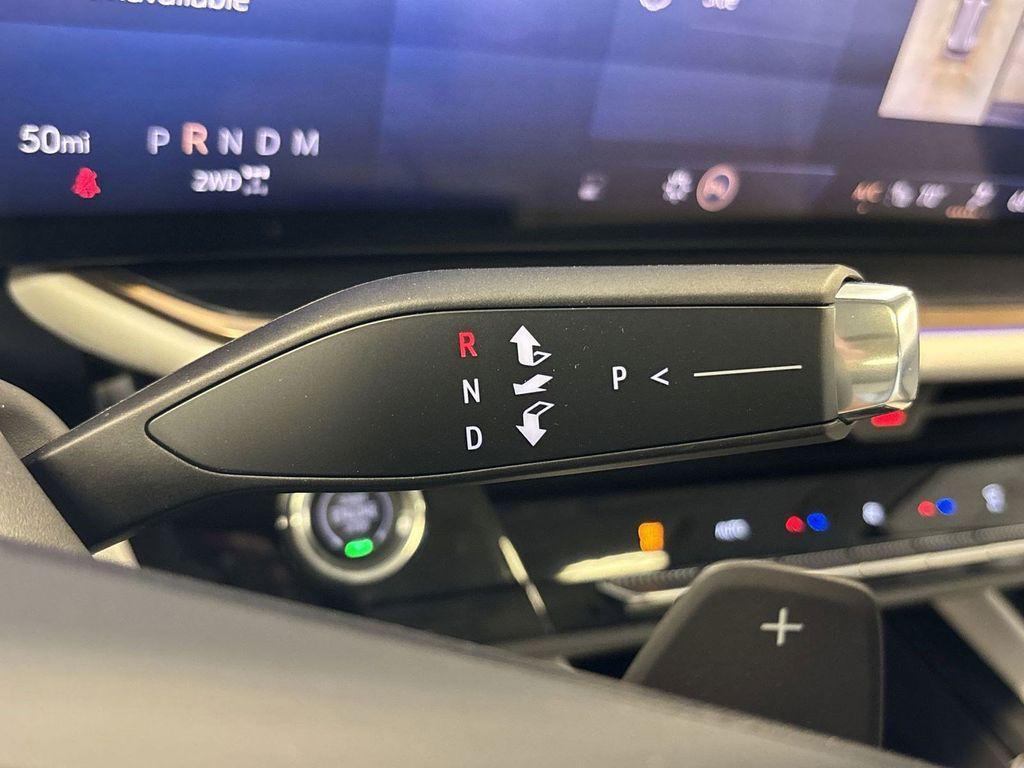 new 2025 Buick Envision car, priced at $44,595