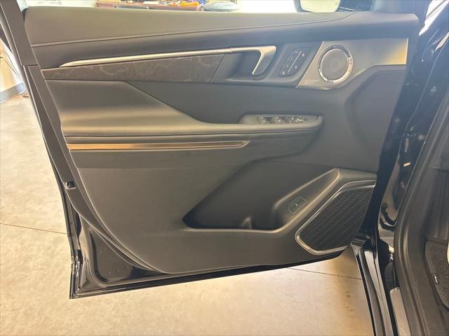 new 2025 Buick Enclave car, priced at $58,385