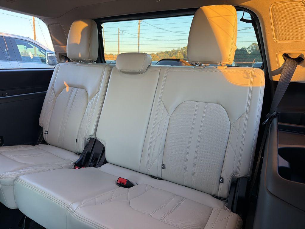 used 2020 Ford Expedition car, priced at $31,000