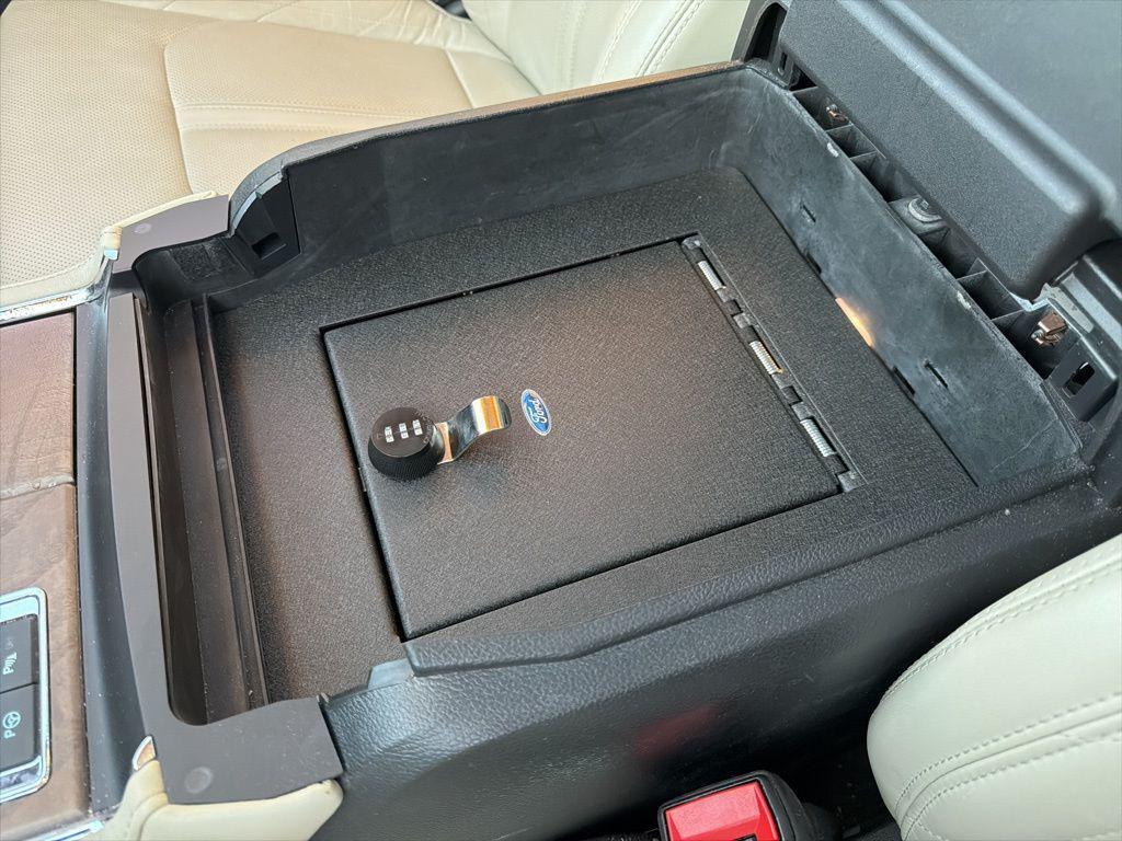 used 2020 Ford Expedition car, priced at $31,000