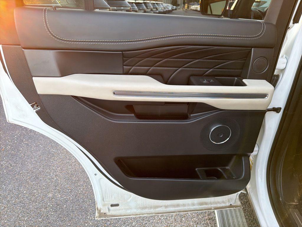 used 2020 Ford Expedition car, priced at $31,000