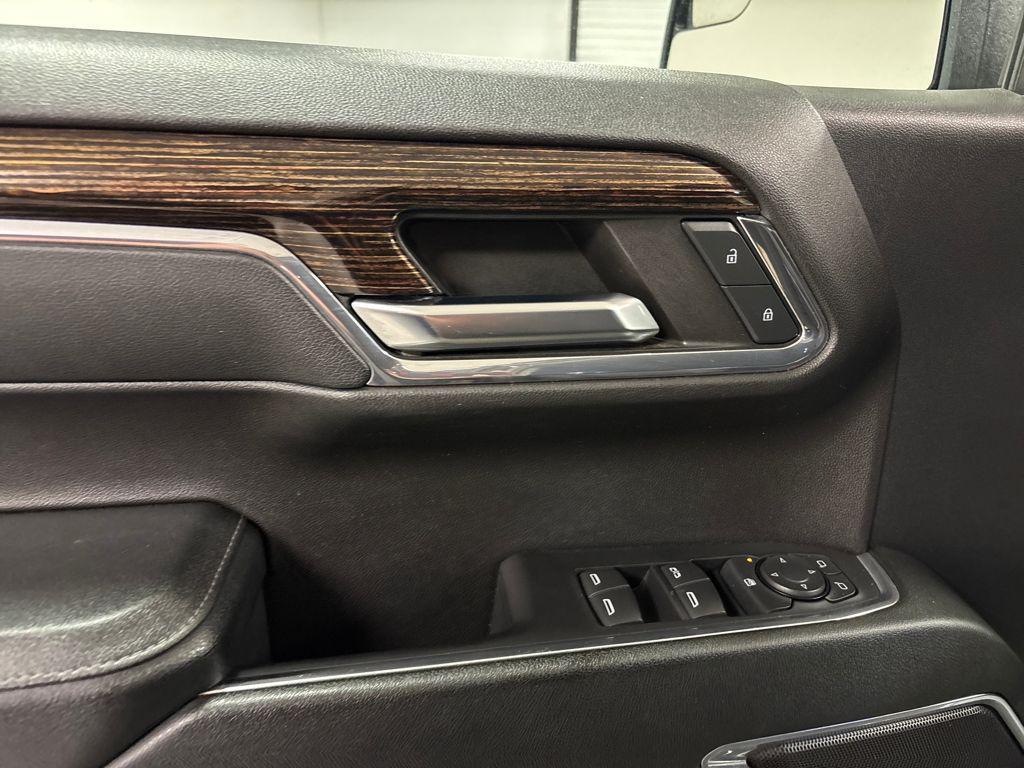 used 2024 GMC Sierra 1500 car, priced at $33,500